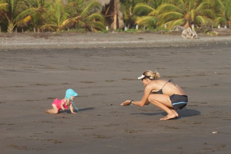 holly sandy luna crawl